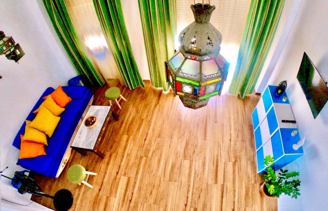 Apartamentos Puerta Real Sevilla Esterno foto
